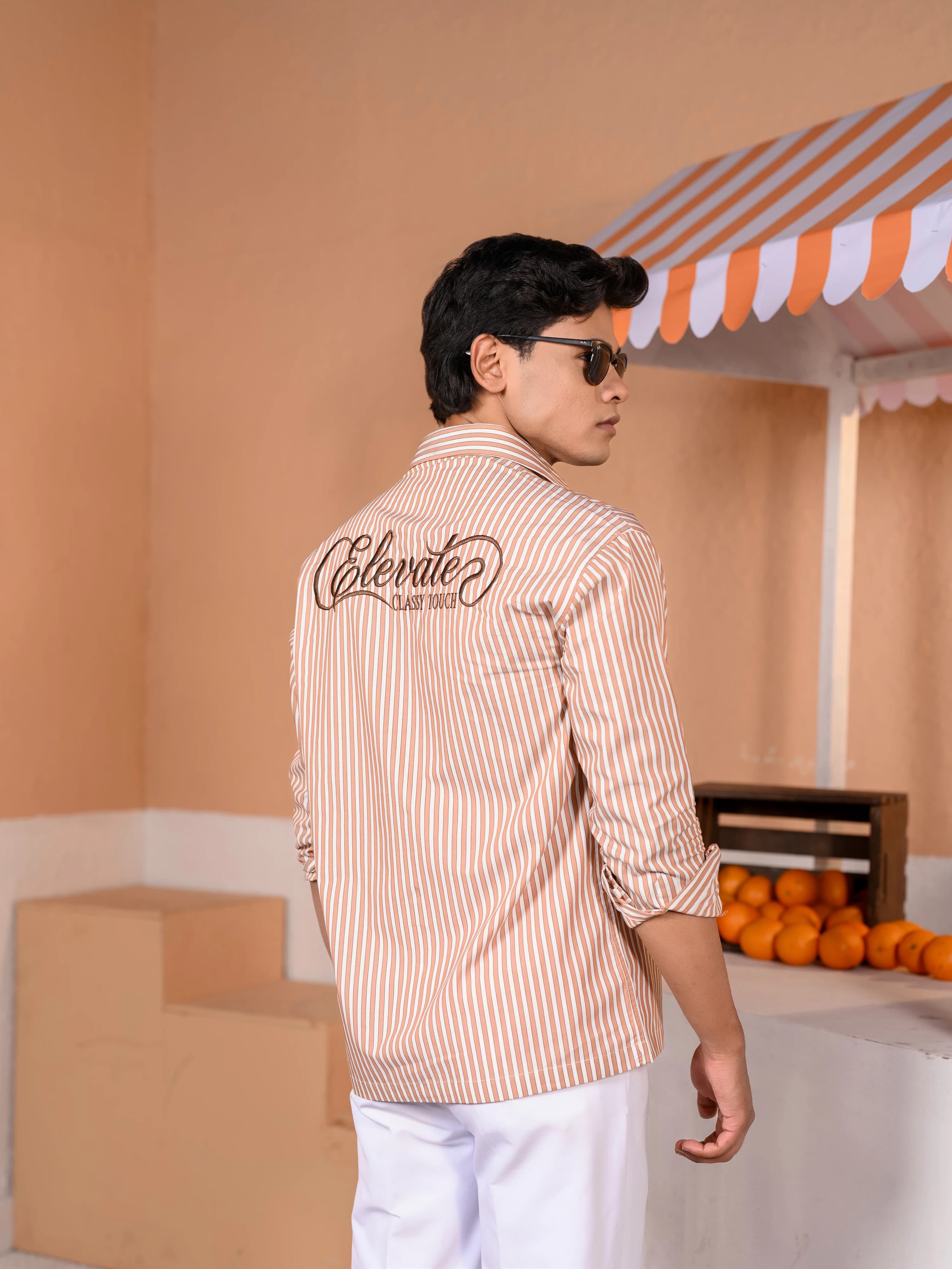 Casual Embo Stripe Shirt | Brown