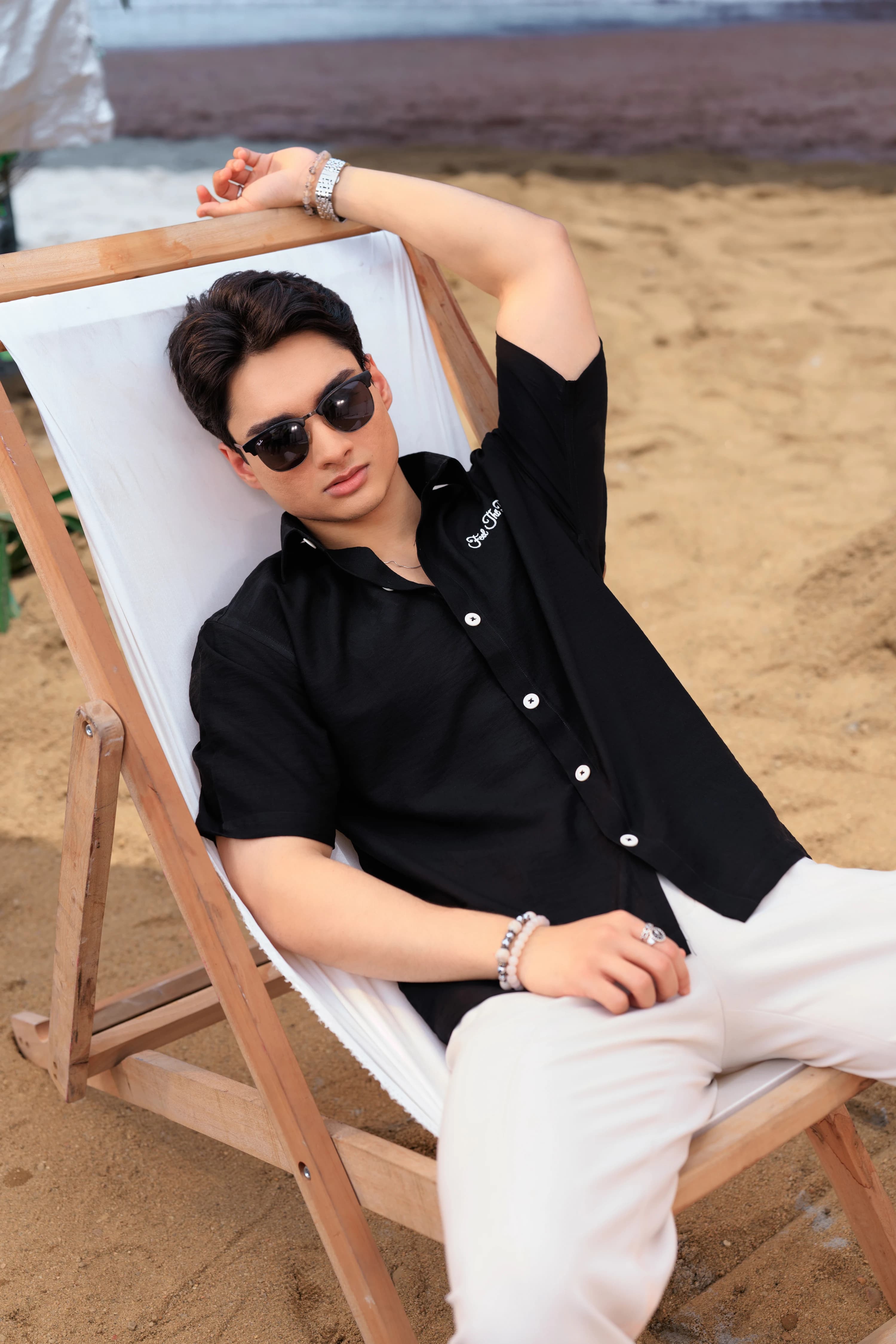 Boxy Embo Shirts - Black thumbnail 4