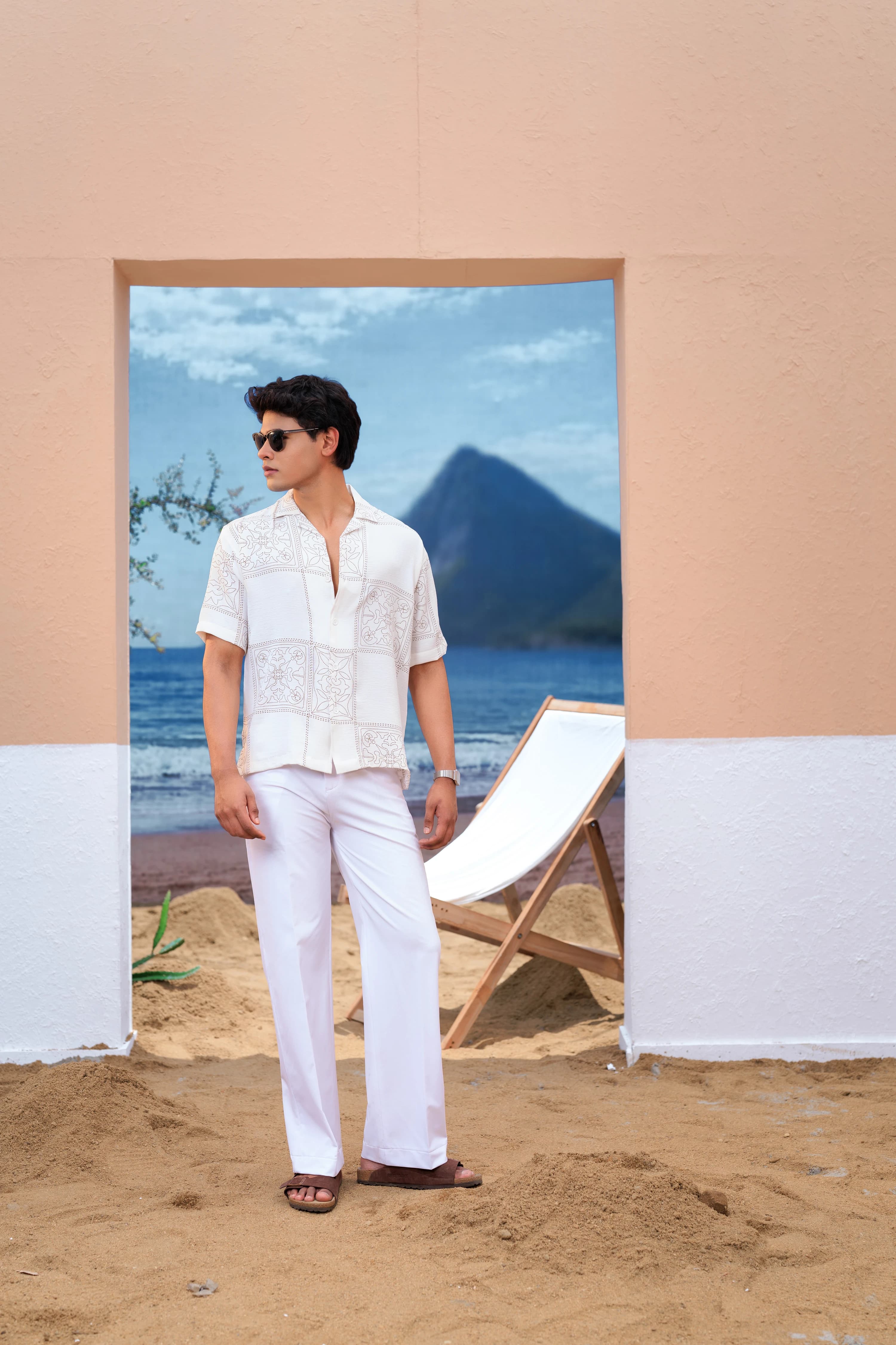  Relaxed Cuban Shirts - White