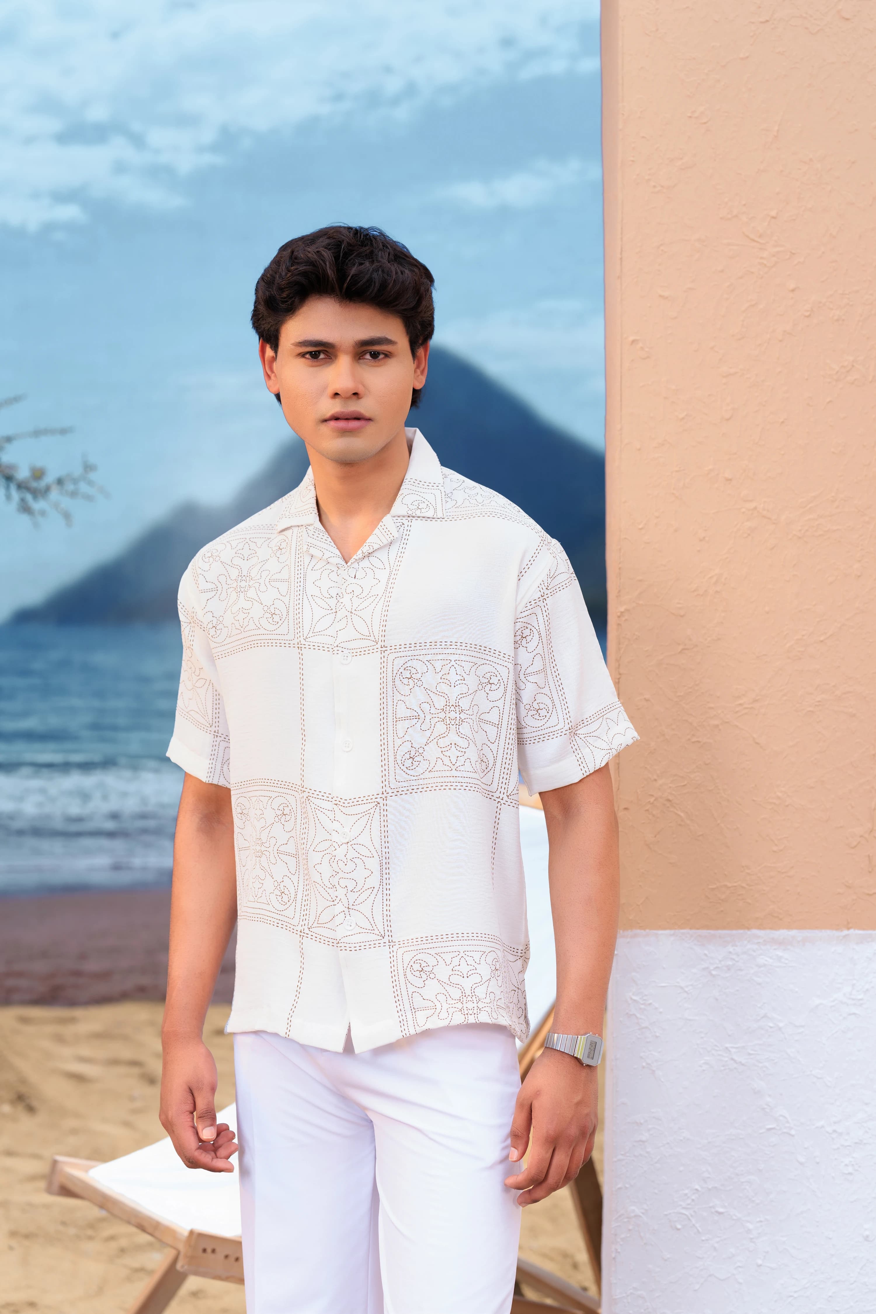  Relaxed Cuban Shirts - White
