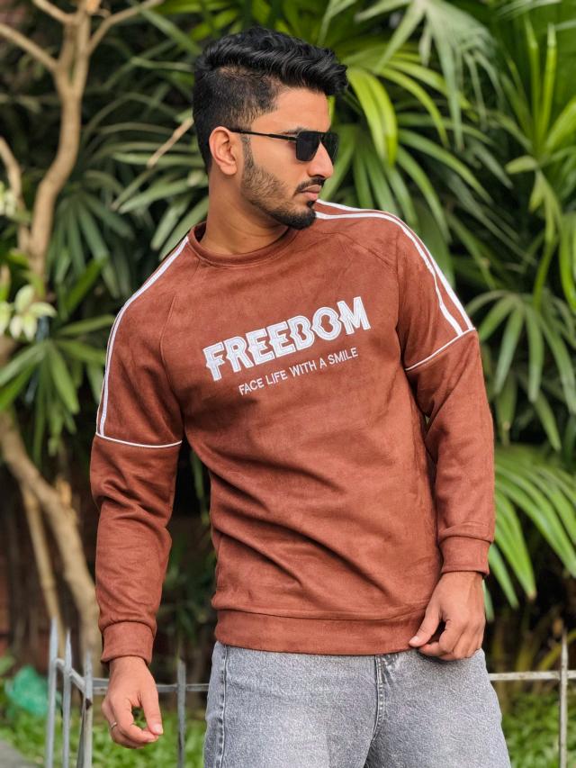 Premium Sweatshirt 