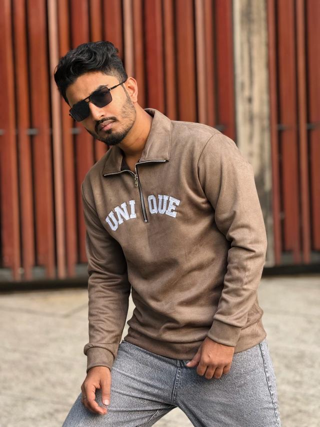 Premium Zipper sweatshirt