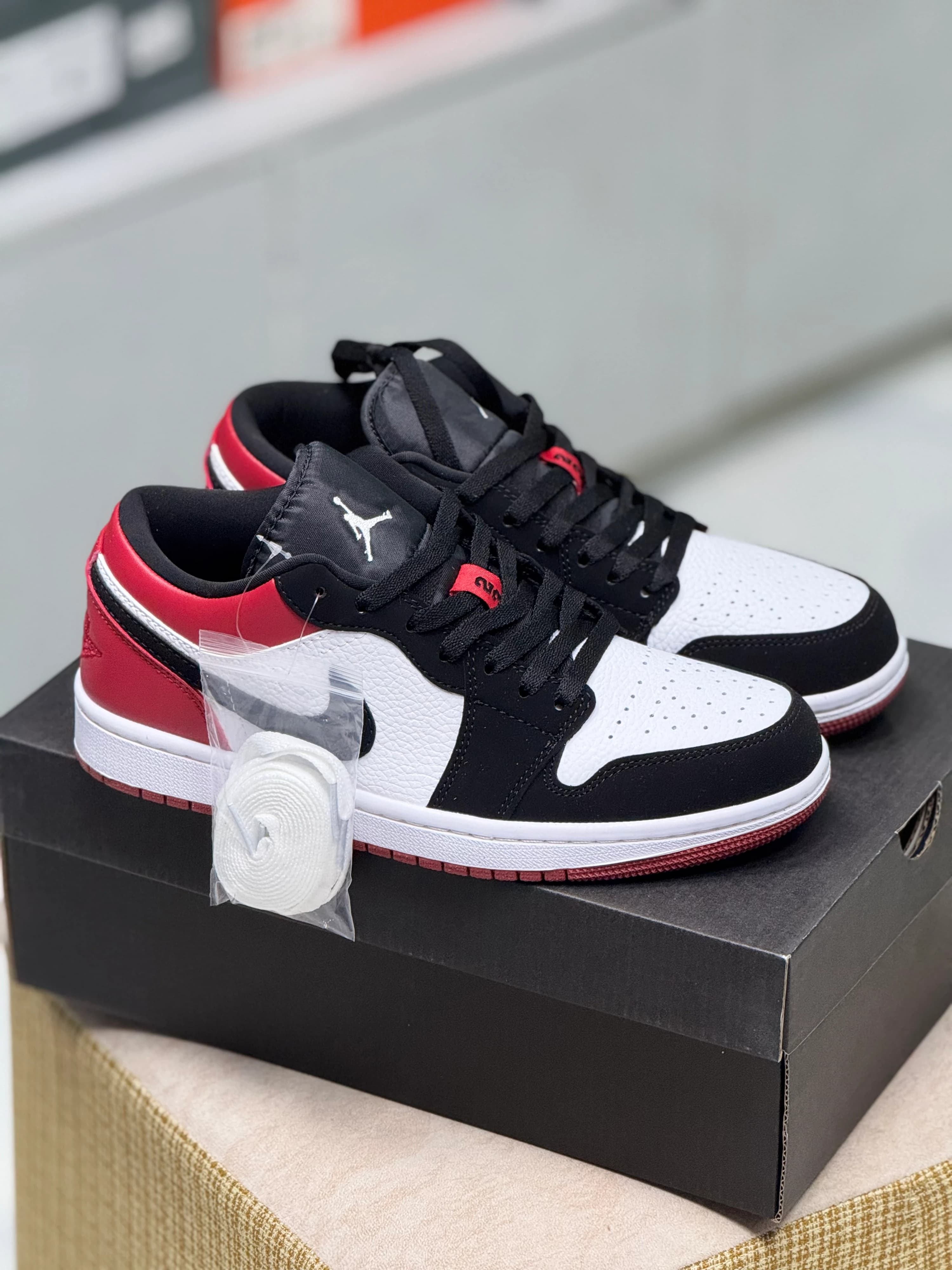 Air Jordan 1 Low - Red