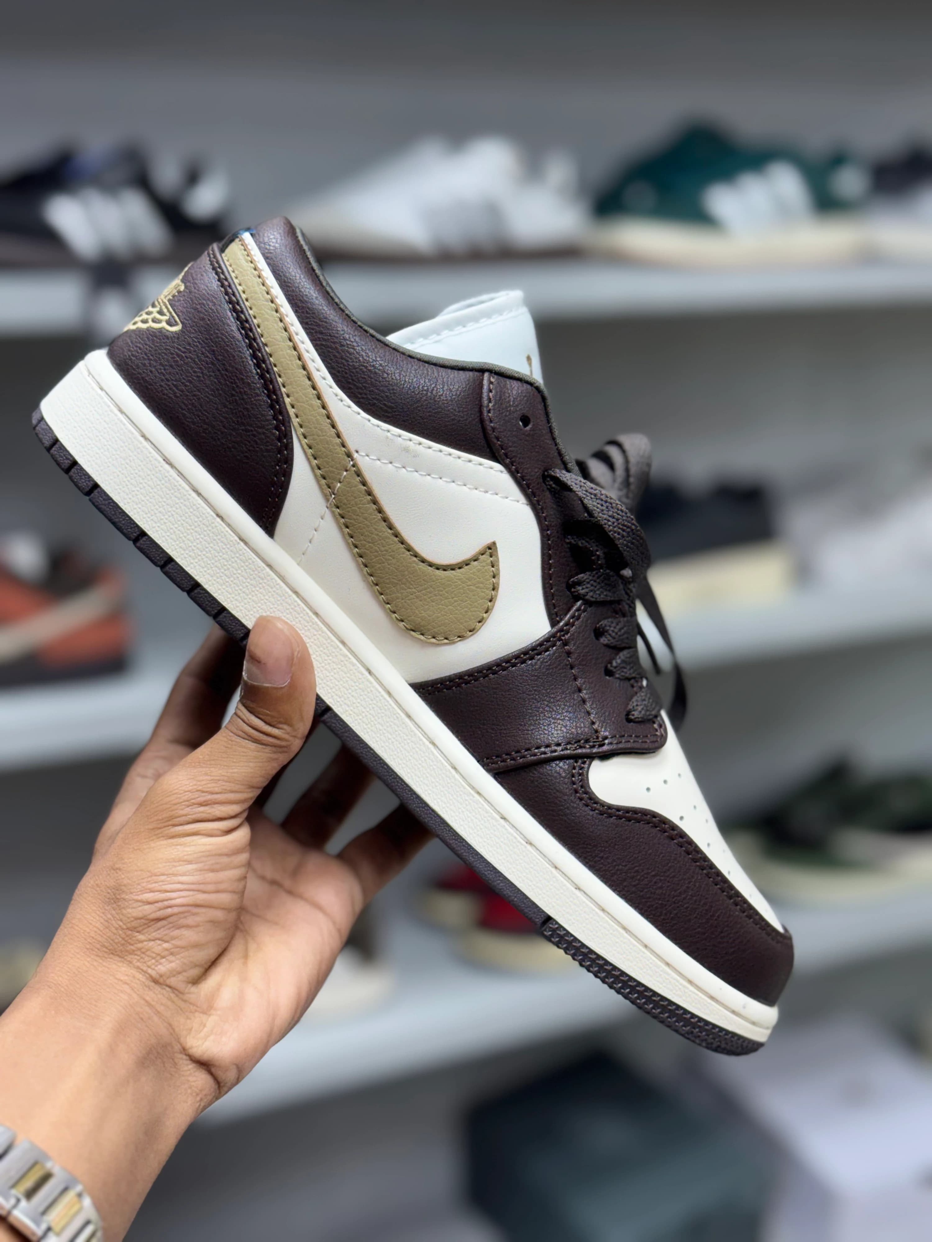 Jordan 1 Low β Shadow Brown